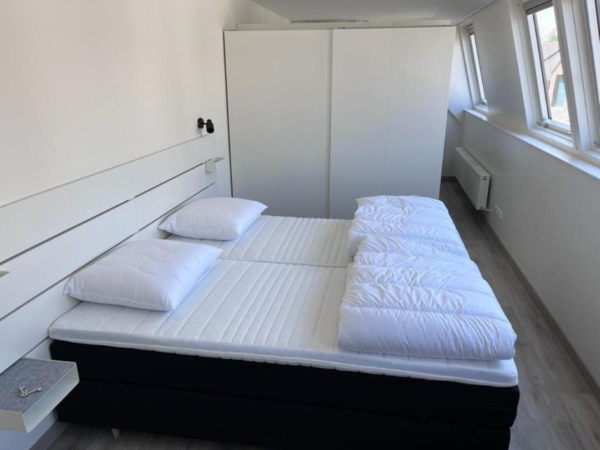 Comfortabele Woning Met Omheinde Tuin Aan Water Voor 12 P ออสต์บวร์ก ภายนอก รูปภาพ