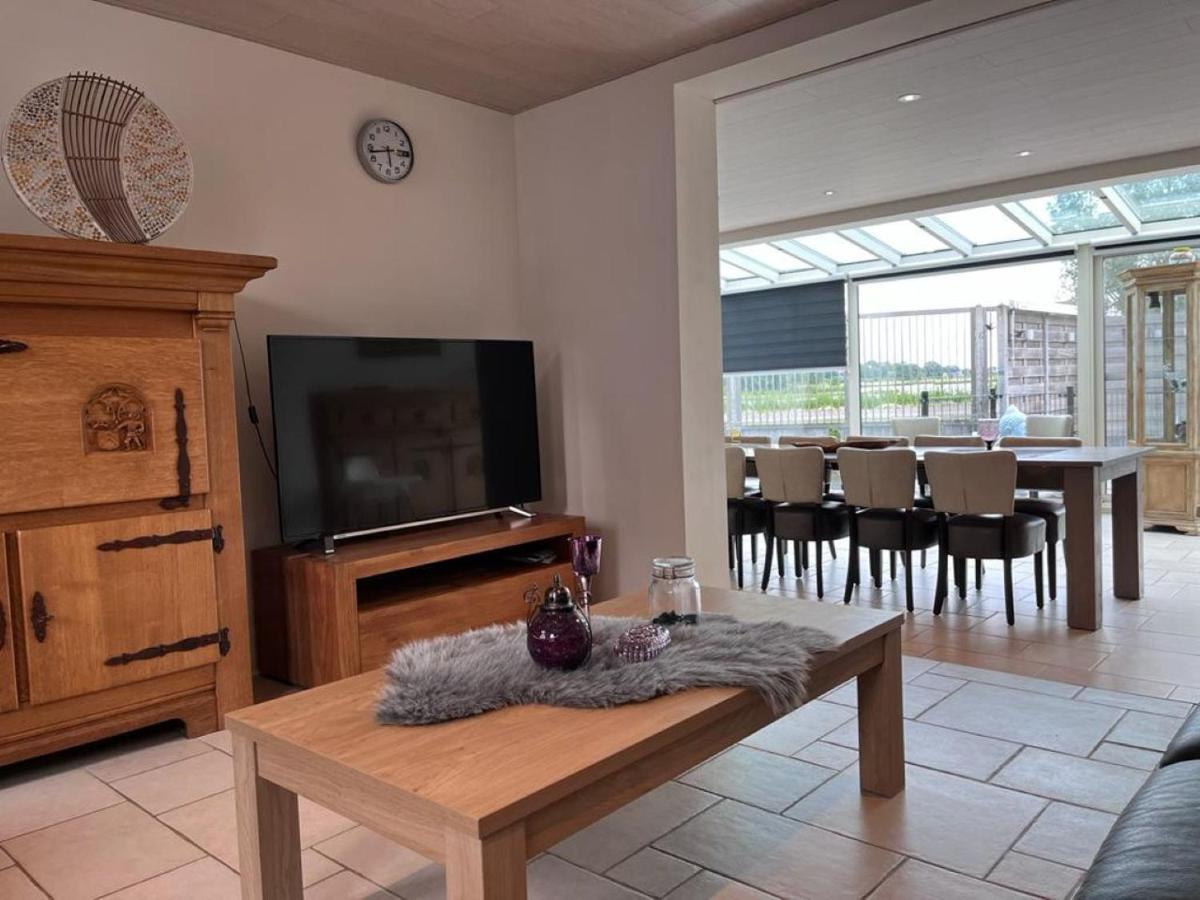 Comfortabele Woning Met Omheinde Tuin Aan Water Voor 12 P ออสต์บวร์ก ภายนอก รูปภาพ